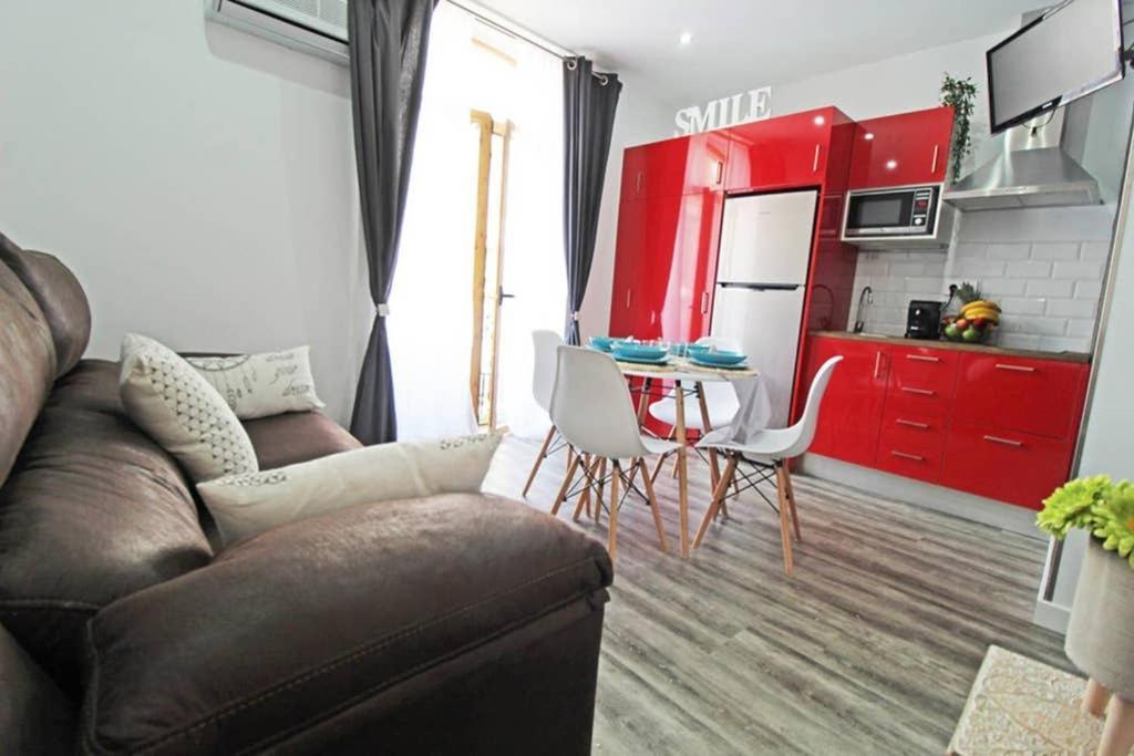 Apartamento De Diseno Centrico 5 Min Playa Alicante Eksteriør bilde