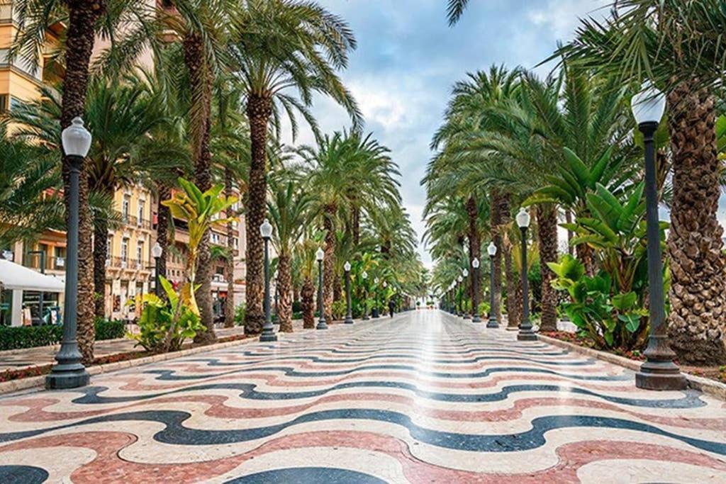 Apartamento De Diseno Centrico 5 Min Playa Alicante Eksteriør bilde