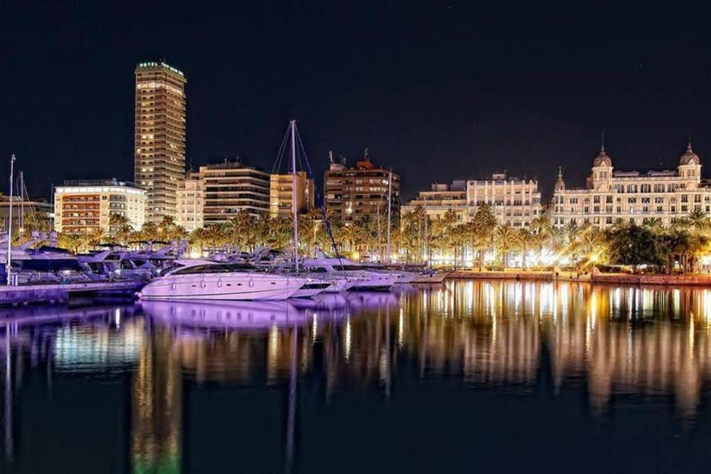 Apartamento De Diseno Centrico 5 Min Playa Alicante Eksteriør bilde