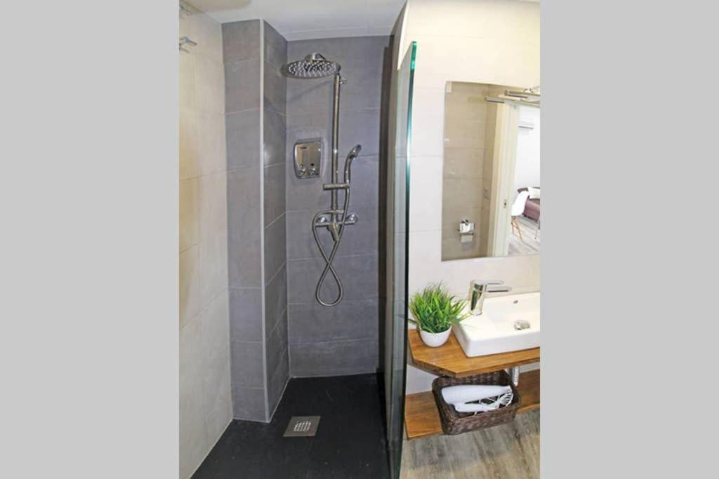 Apartamento De Diseno Centrico 5 Min Playa Alicante Eksteriør bilde